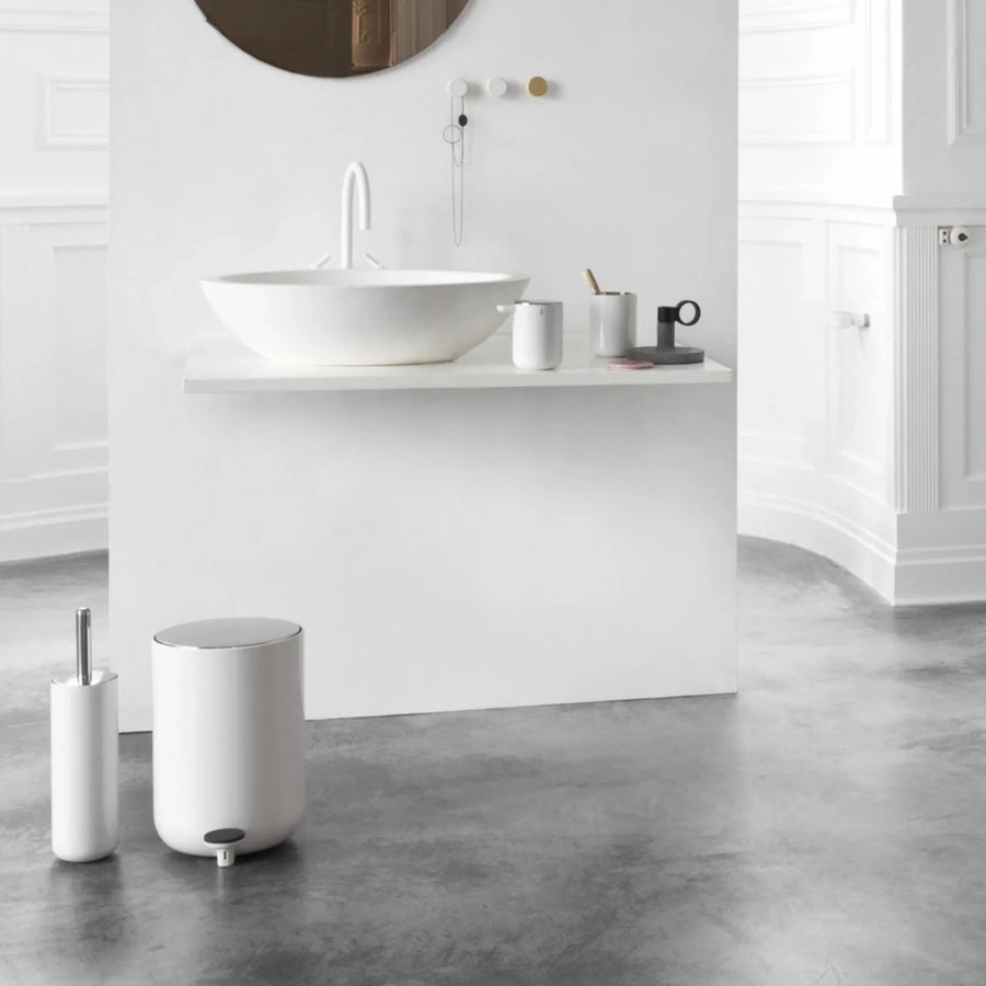 Menu Copenhagen Pedal bin 7L