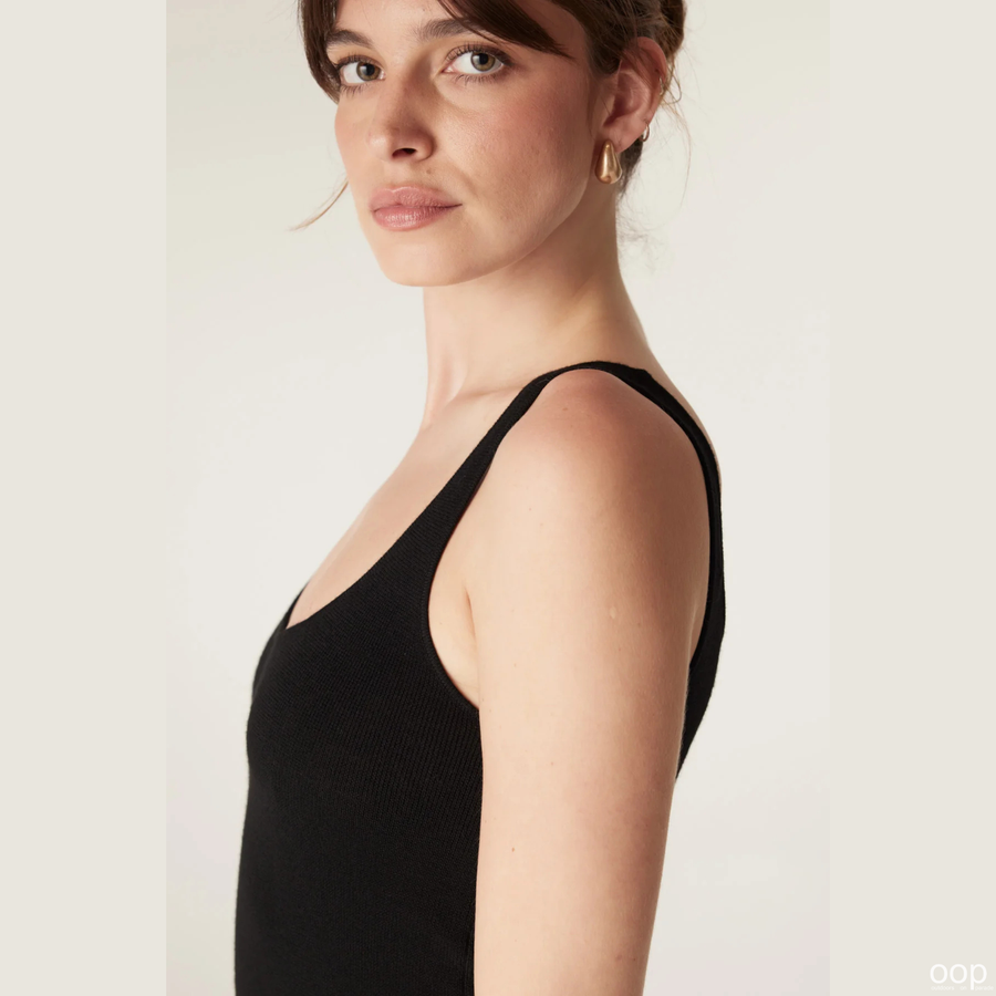 Cable Superfine Merino Singlet