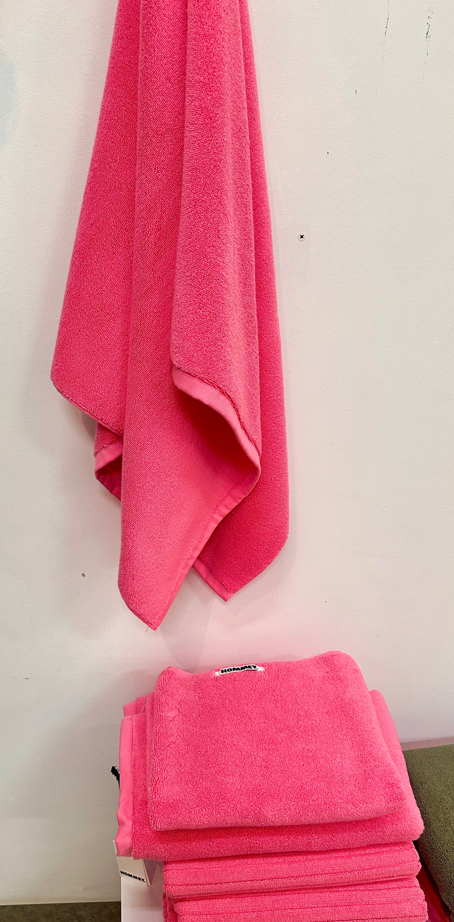 Hommey. Bath Towel