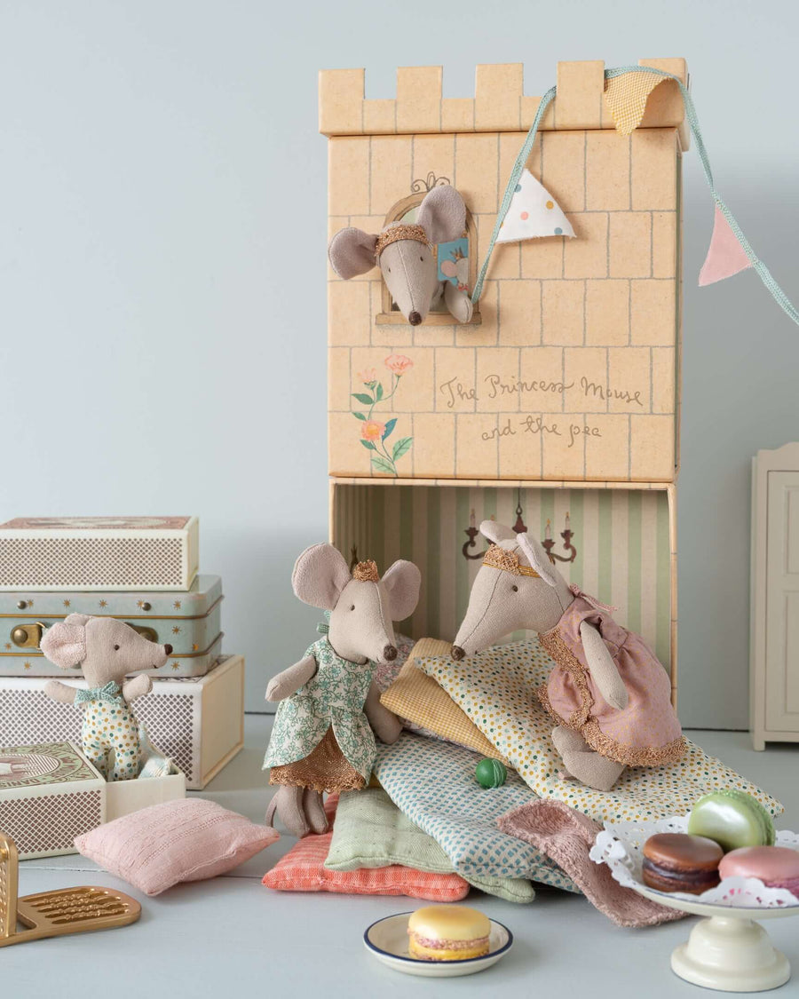 Maileg Princess and the Pea Mouse