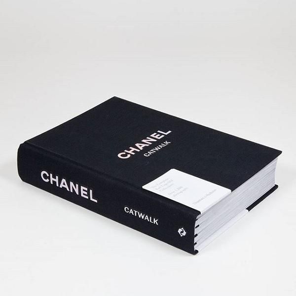 Chanel Catwalk Complete Collections coffee table book限量版收藏書